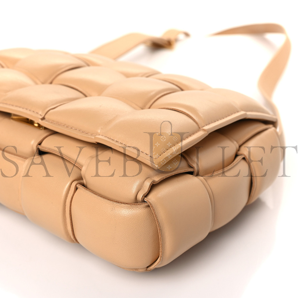 BOTTEGA VENETA NAPPA MAXI INTRECCIATO PADDED CASSETTE CROSSBODY BAG ALMOND (26*18*8cm)