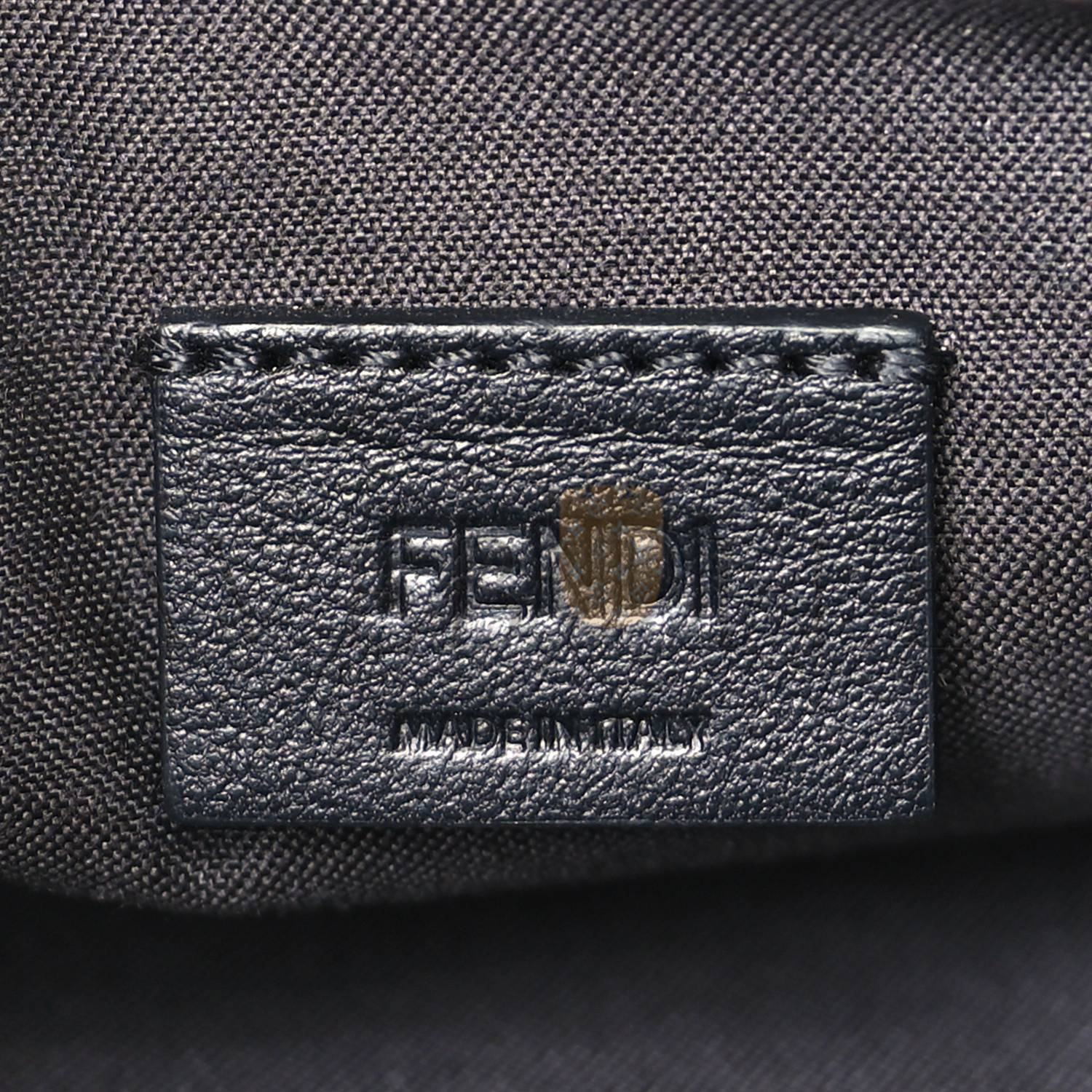 FENDI VITELLO SOFT F IS FENDI BI-COLOR FF 1974 EMBOSSED ENVELOPE WALLET ON CHAIN WITH POUCHES MAYA BLACK (21*12*3cm)