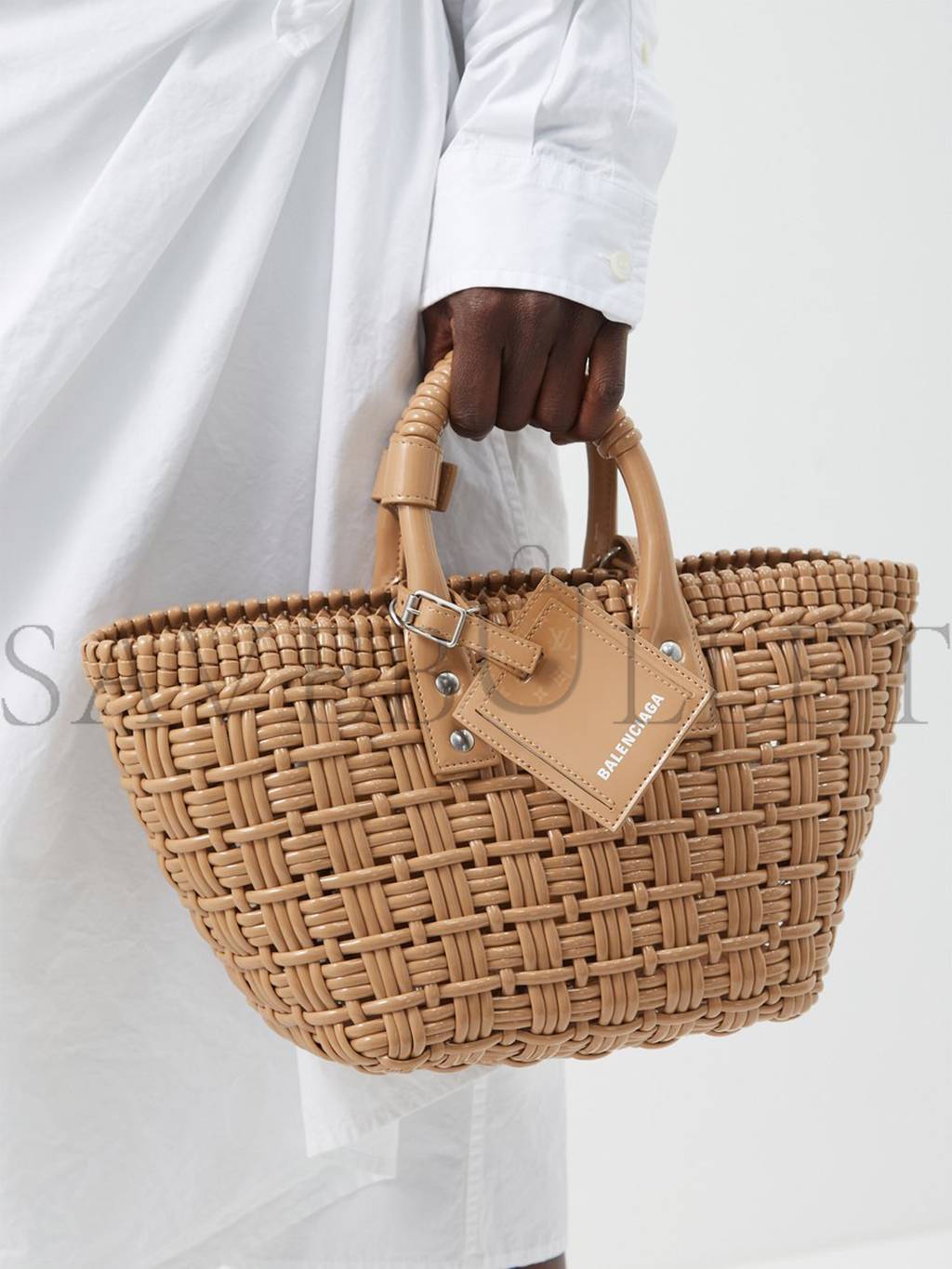 BALENCIAGA BEIGE BISTRO XS WOVEN FAUX-LEATHER BASKET BAG  MATCHESFASHION US (35.5*21*11cm)