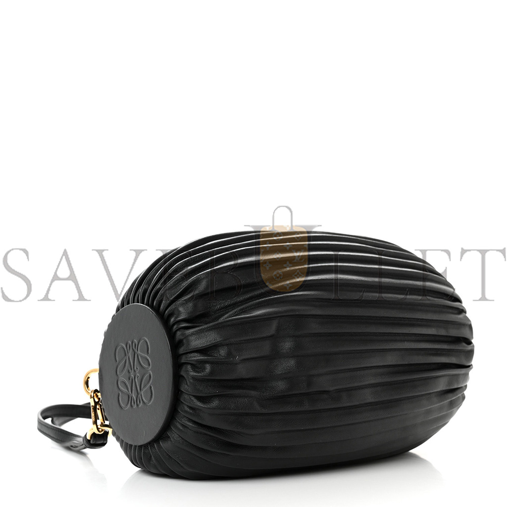 LOEWE LAMBSKIN PLEATED BRACELET POUCH SHOULDER BAG BLACK (25*9*9cm)