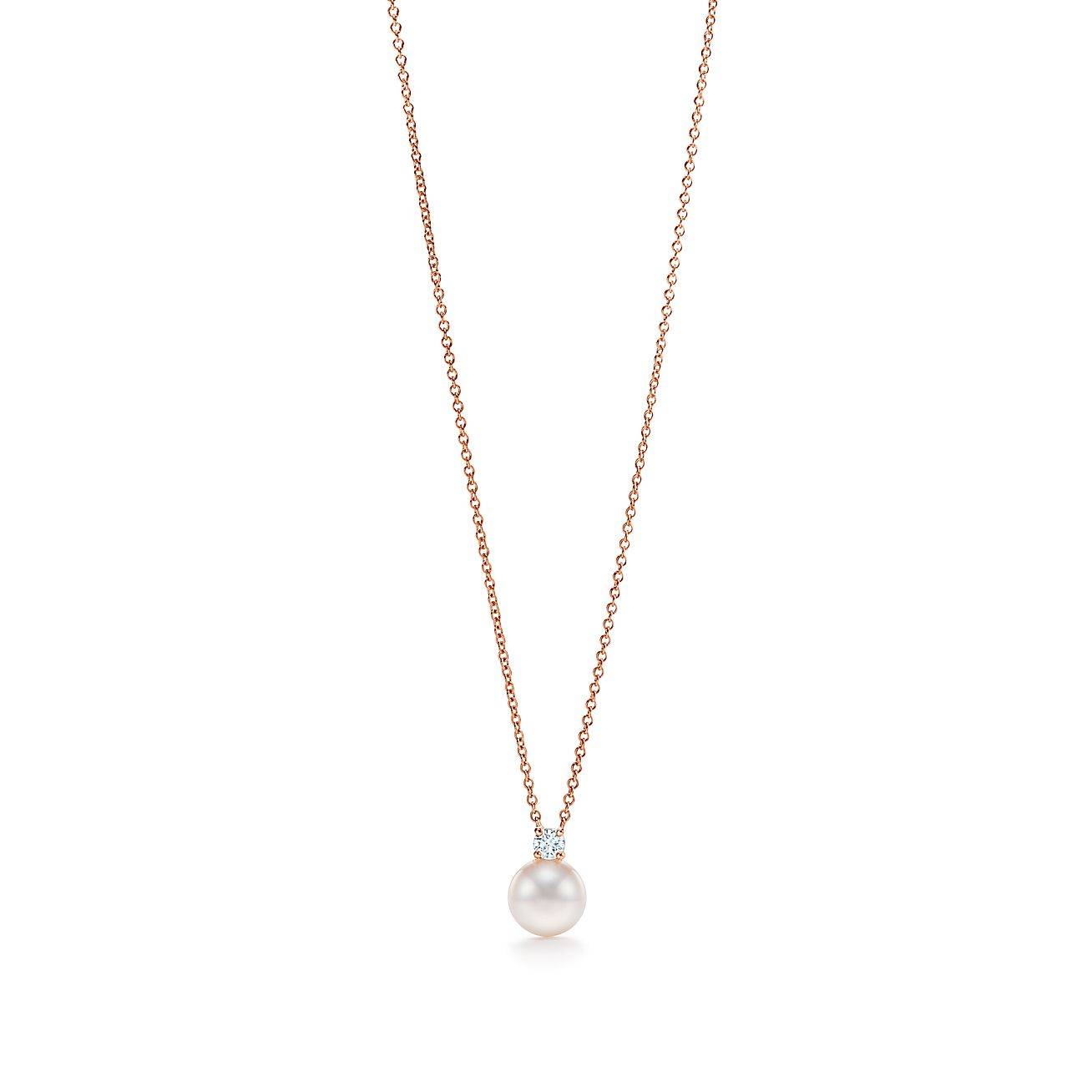 TIFFANY SIGNATURE® PEARLS PENDANT