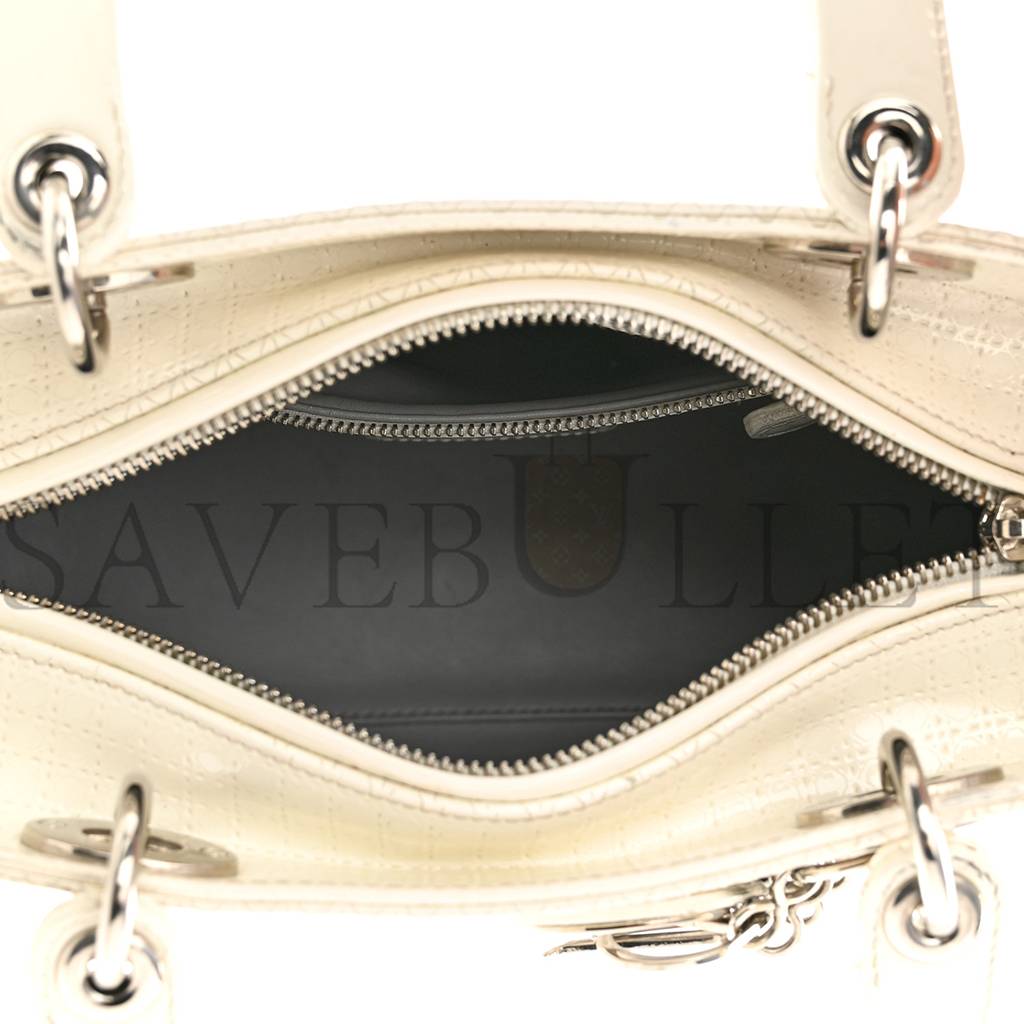 DIOR PATENT MICRO-CANNAGE MEDIUM LADY DIOR WHITE (24*21*12.1cm)